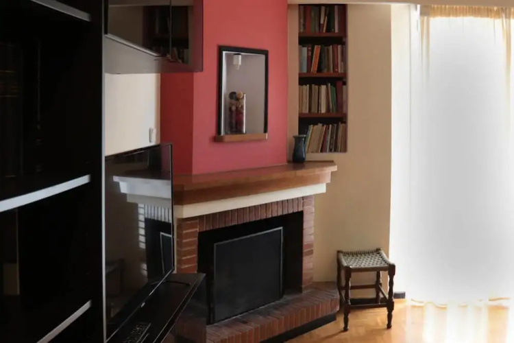 Romantic Apt with Penthouse & Acropolis View