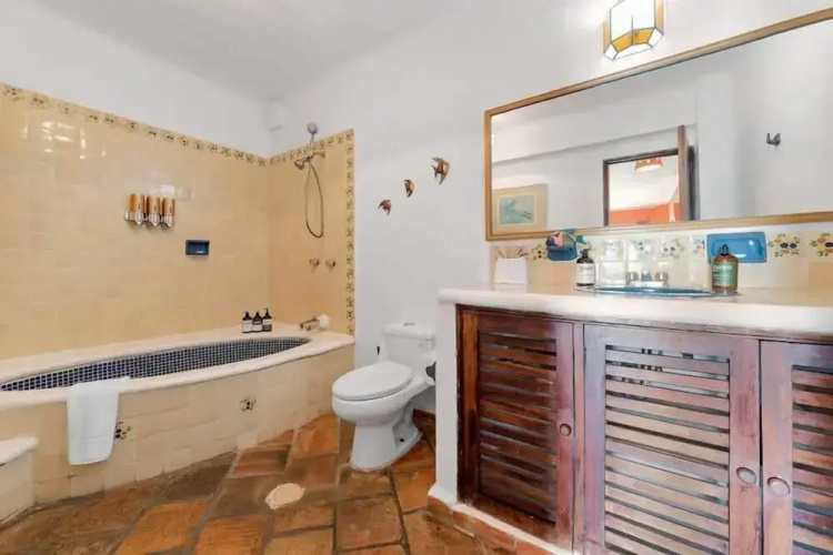 Ocean View 2Br Condo-balcony-beach-pool 710