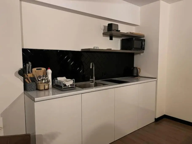 Paskunji Marshall Apartment
