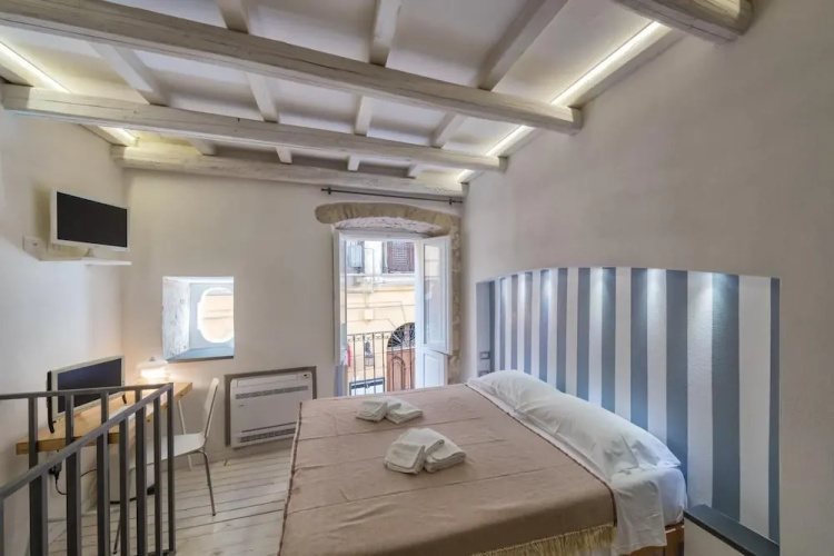 Castelletto Suite La Marina