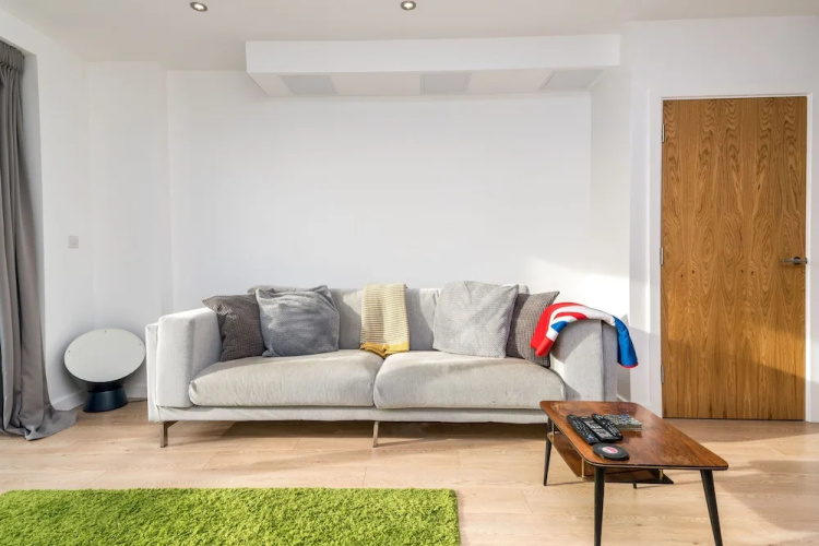 NEW 2BD Flat 4mins to Excel Centre Fast City Links