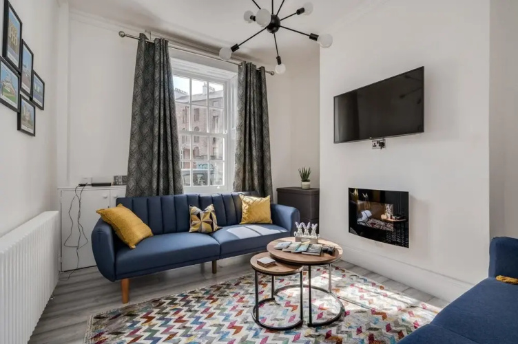 Central Belfast Apartments: Georgian House