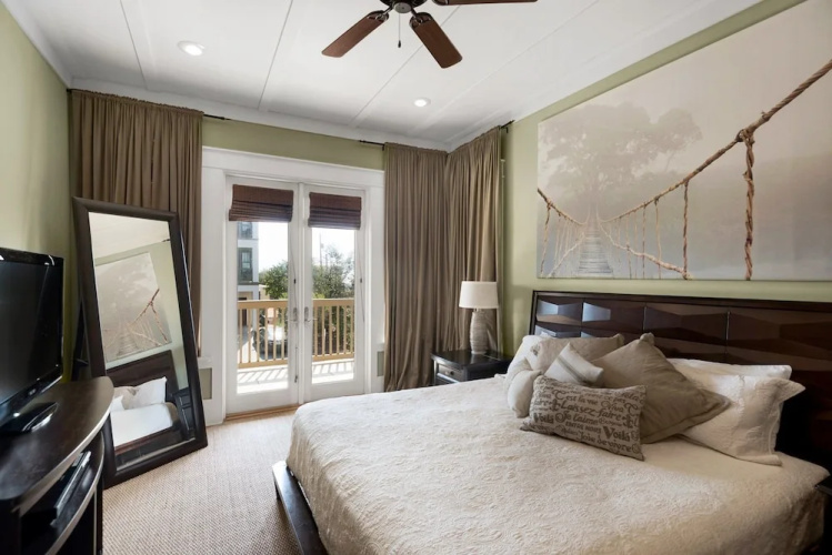 32 E Park Place Duplex #802
