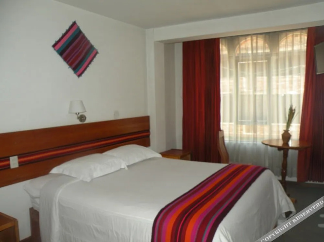 Cantuta Inn