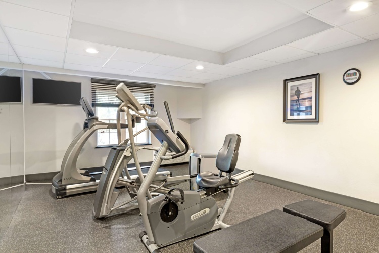 Best Western Hartford Hotel & Suites photo 22