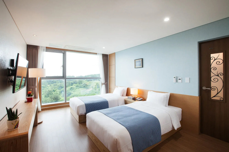You Us Hotel