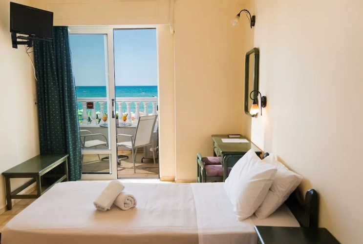 Standard Double room beachfront