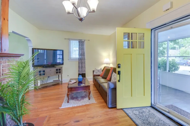 3 Bedrooms Cottage