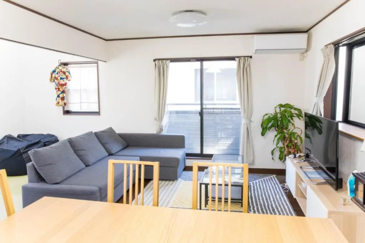 Tokyo Aoto House