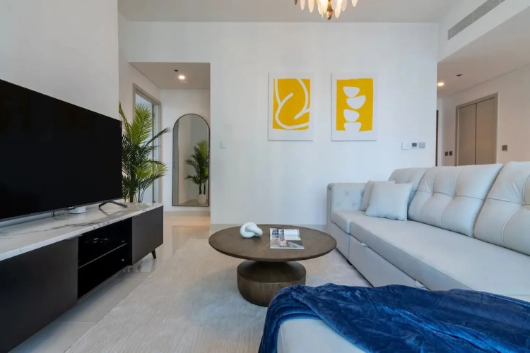 1BR Apartments Beach Isle Tower