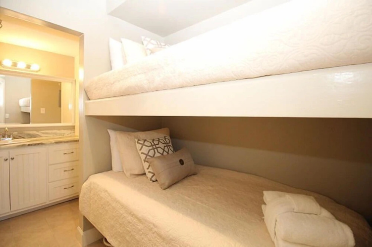 505 Sunsuite