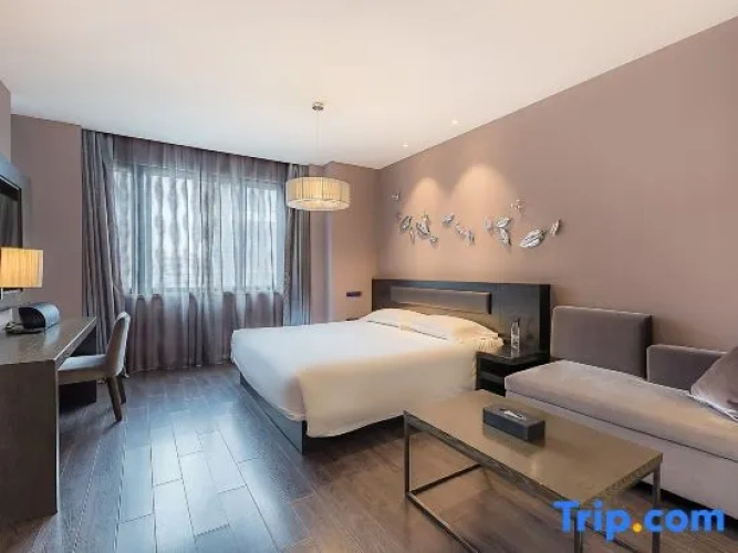 Deluxe Family Suite
