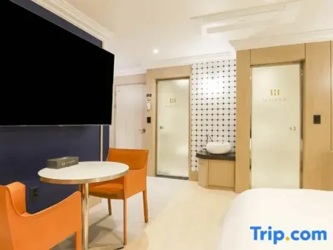 Prestige room