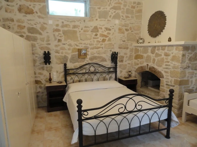 2 Bedrooms Villa