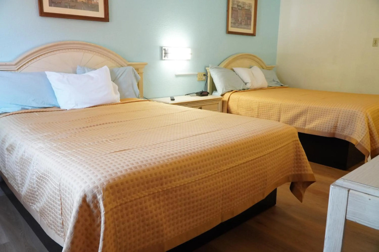 Quality Quarters Inn