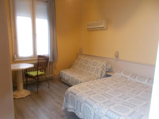 Classic Quadruple room