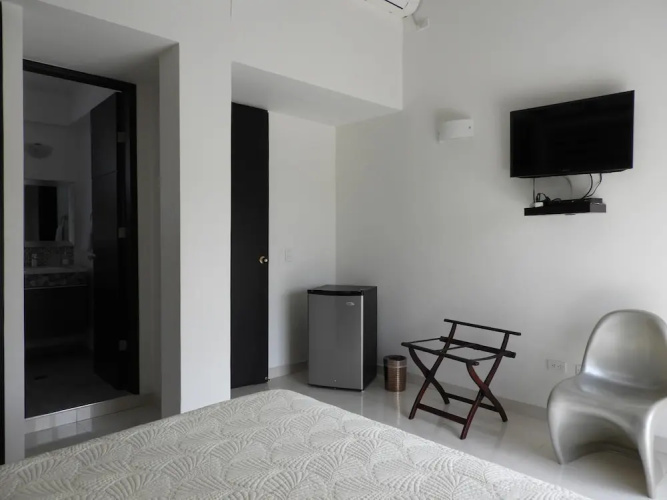 Lili House