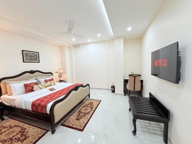 Palm Residences and Suites
