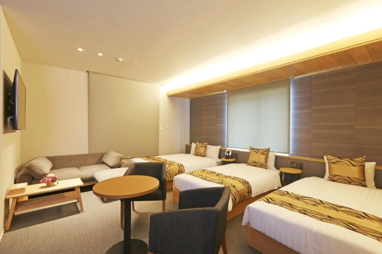 3 Bedrooms Apartment