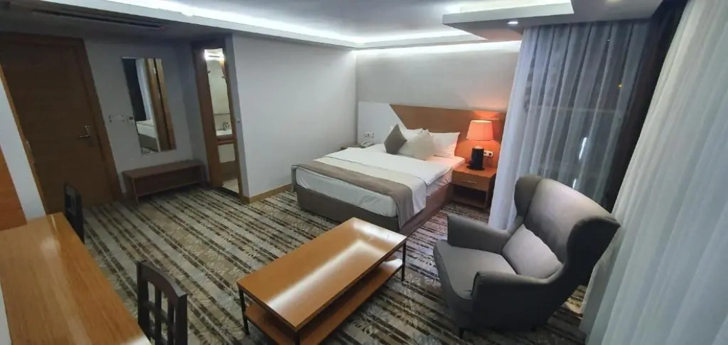 Standard Double Suite