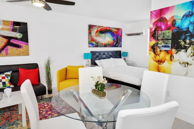 Colorful Studio in Wynwood by Sonder