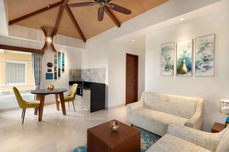 Double Suite with sunrise view