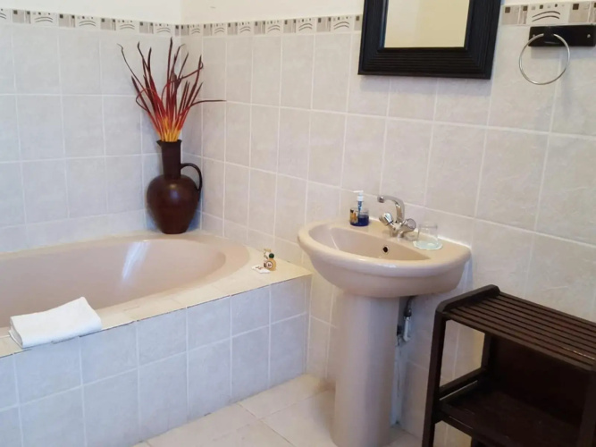 Lali's Guest House
