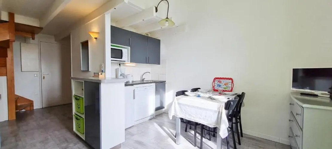 Appartement dans résidence avec piscine