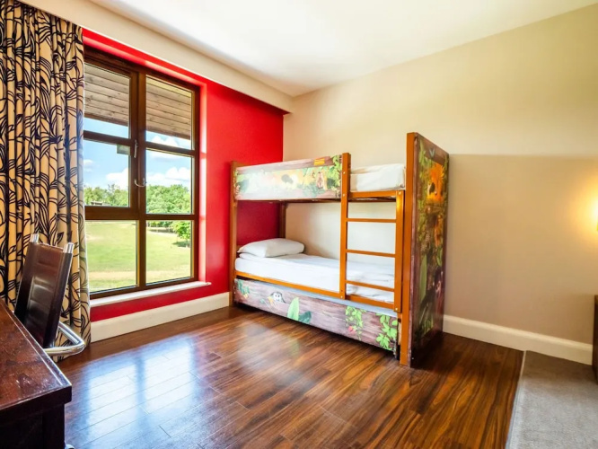 Chessington Hotel