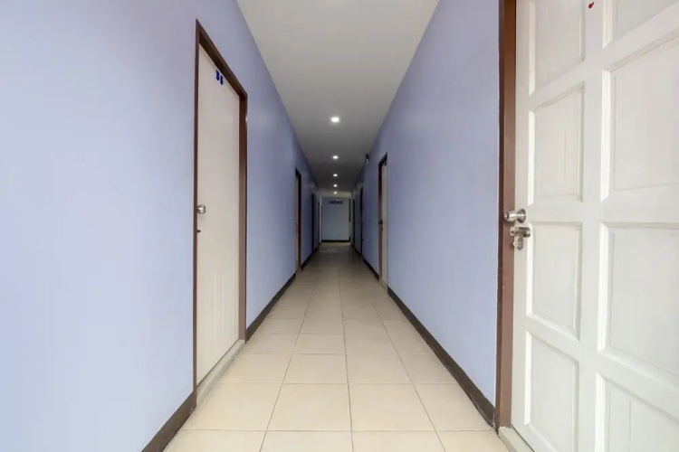 OYO 1030 Cd Mansion