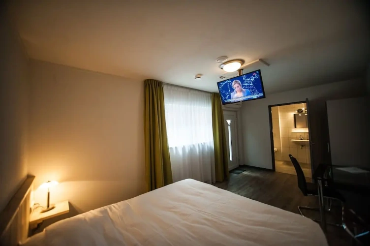 1 Bedroom Standard Triple room