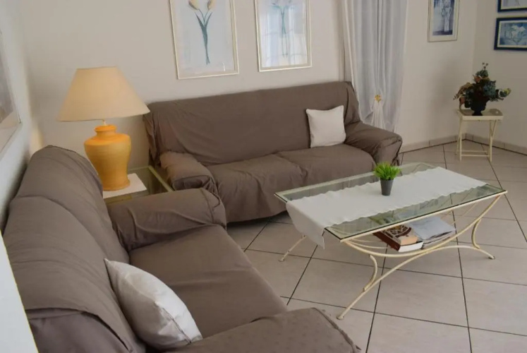 385-casa con piscina privada