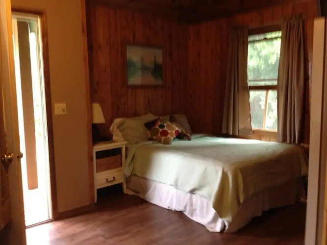 Hilltop Cabins and Motel
