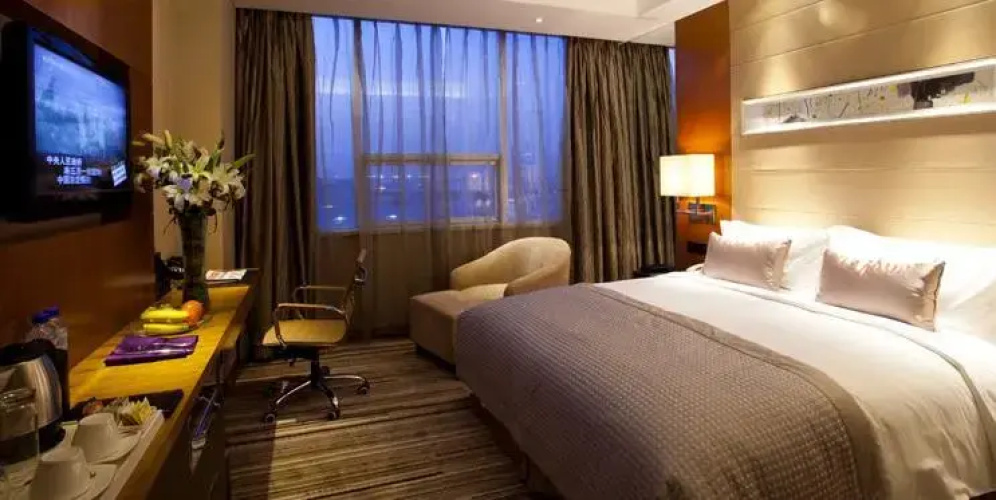 Qingdao Celebrity Hotel