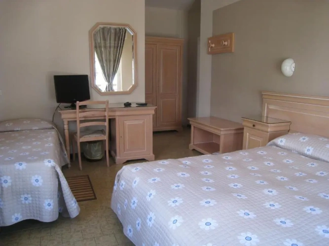 Standard Double room with balcony and with partial view