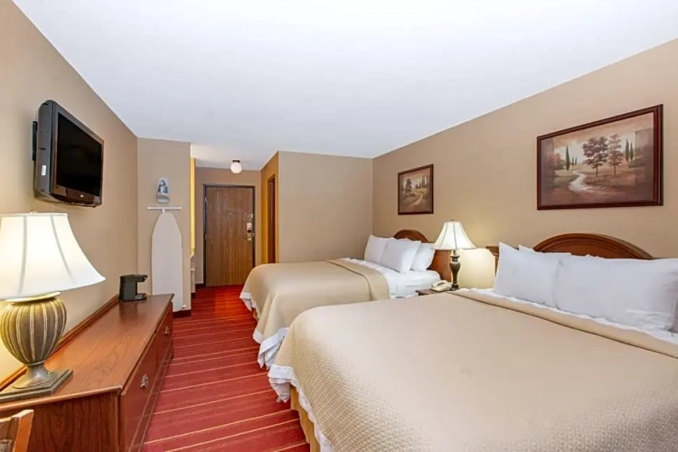 Quadruple room
