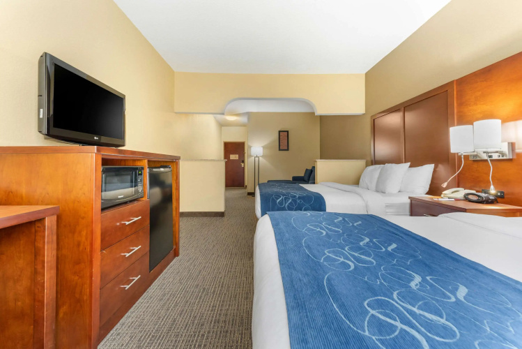 Comfort Suites Findlay I-75 near Sports Complex