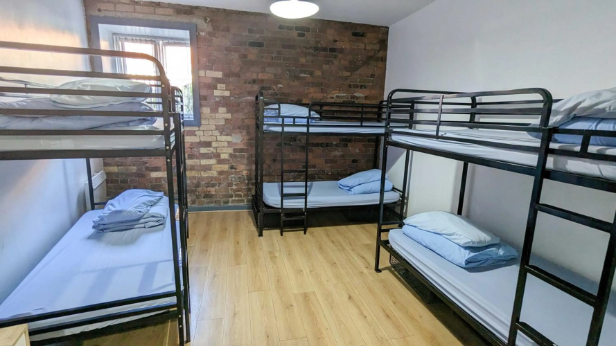 International Inn - Hostel