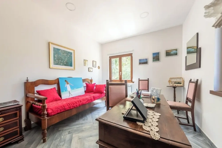 2 Bedrooms Cottage