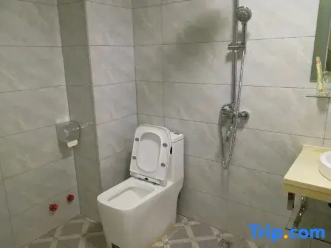 Luofushan RenZhen Apartment