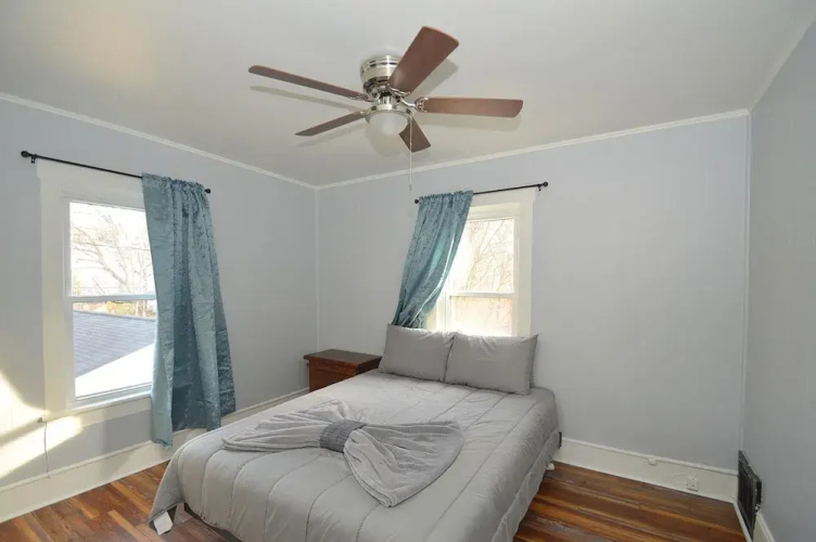 Broadway Cottage - Convenient Location!