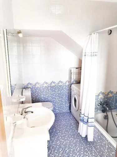 Townhouse 700m from Sao Rafael Beach