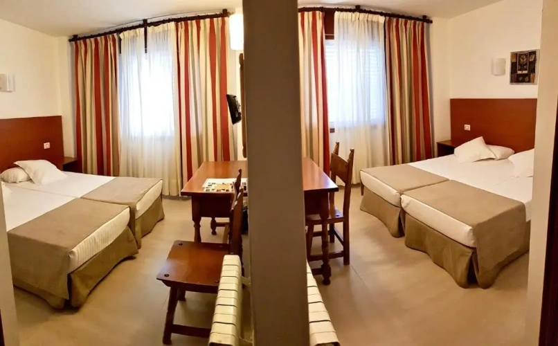 Standard Quadruple room