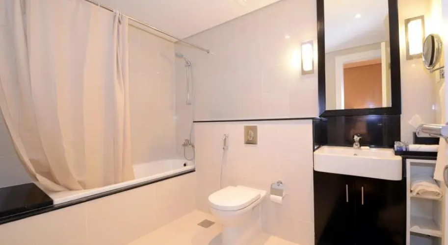 KeyoneHomes- Cosmopolitan