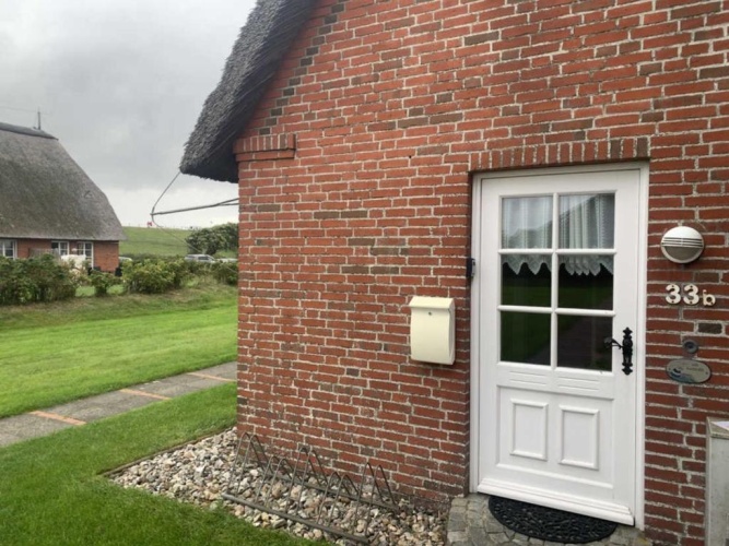 3 Bedrooms Cottage