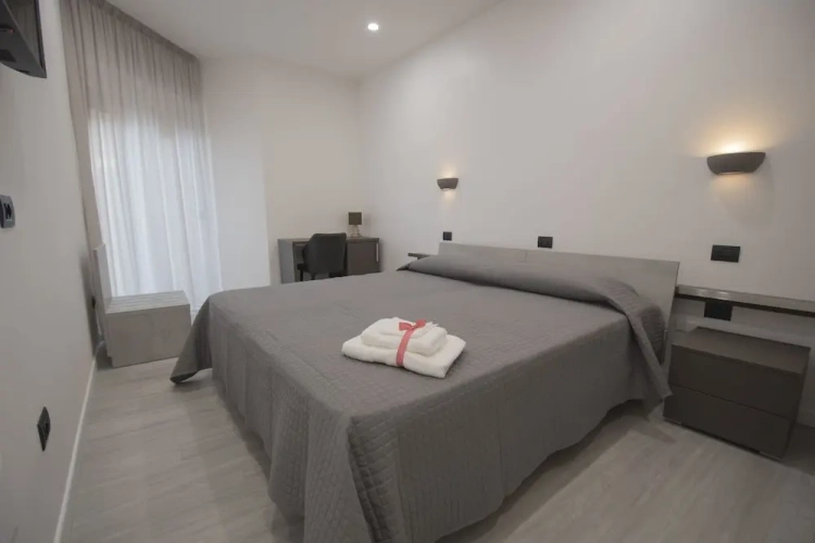 Superior Double room with balcony and with harbour view