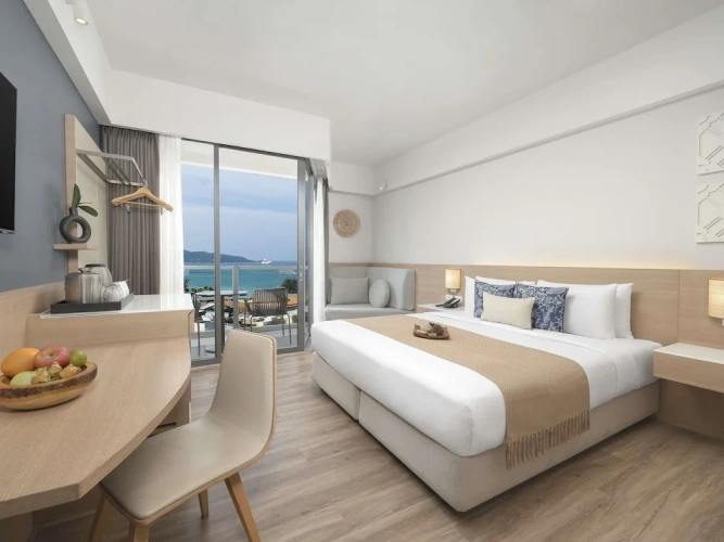 Deluxe Double room with balcony and with sea view