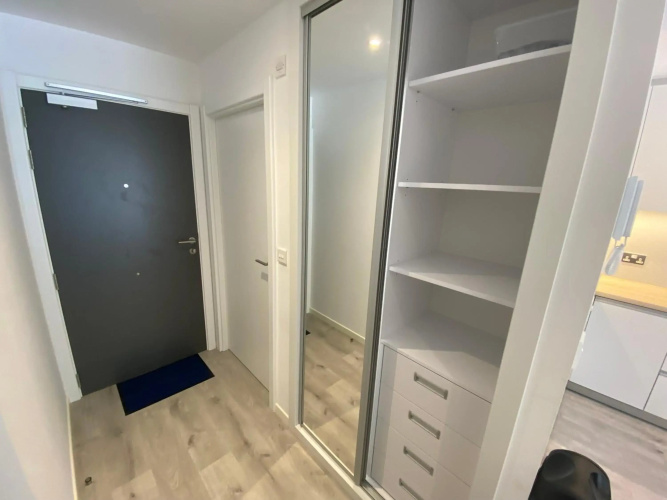 Modern Studio Apartment at The Hub