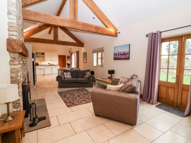 Mistal Cottage