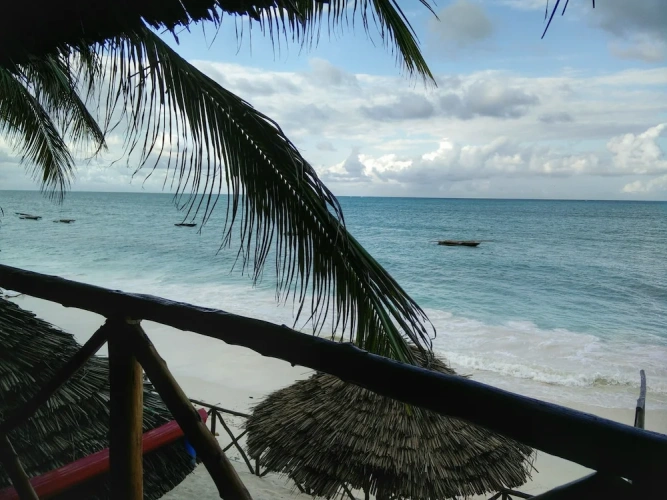 Bungalow with balcony and with view